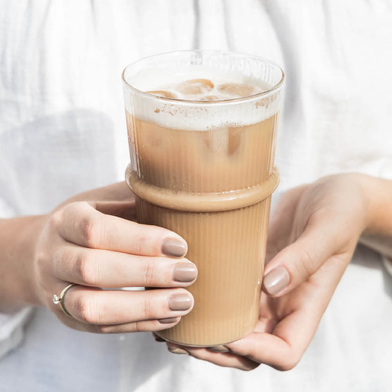 Bastion Collections Latte-Glas gerillt