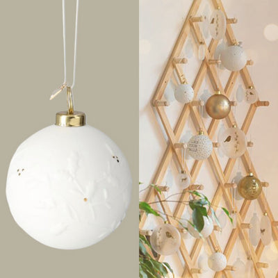 Räder Winterkugel Winterzweig