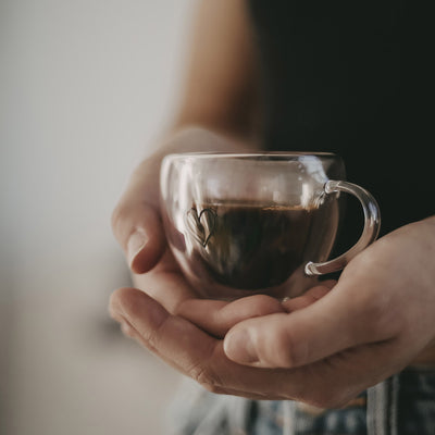 Eulenschnitt doppelwandiges Espressoglas mit Henkel