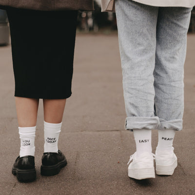 Eulenschnitt Socken You look nice today Größe 43-46 weiß