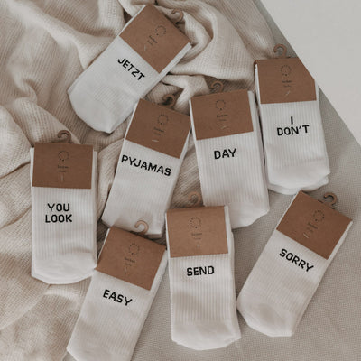 Eulenschnitt Socken You look nice today Größe 43-46 weiß