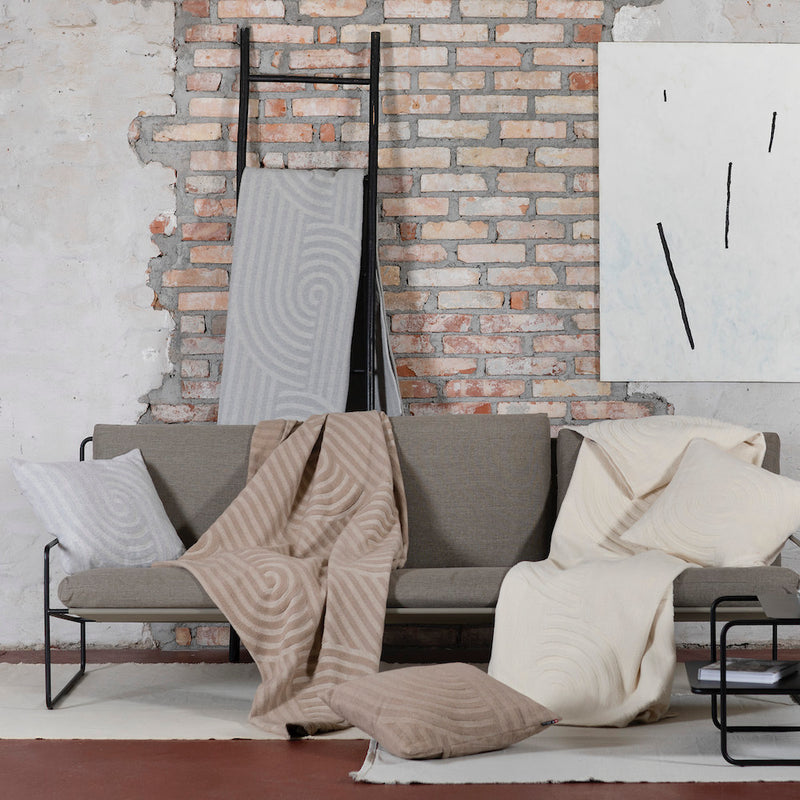 Nordic Kuscheldecke Bögen Grau