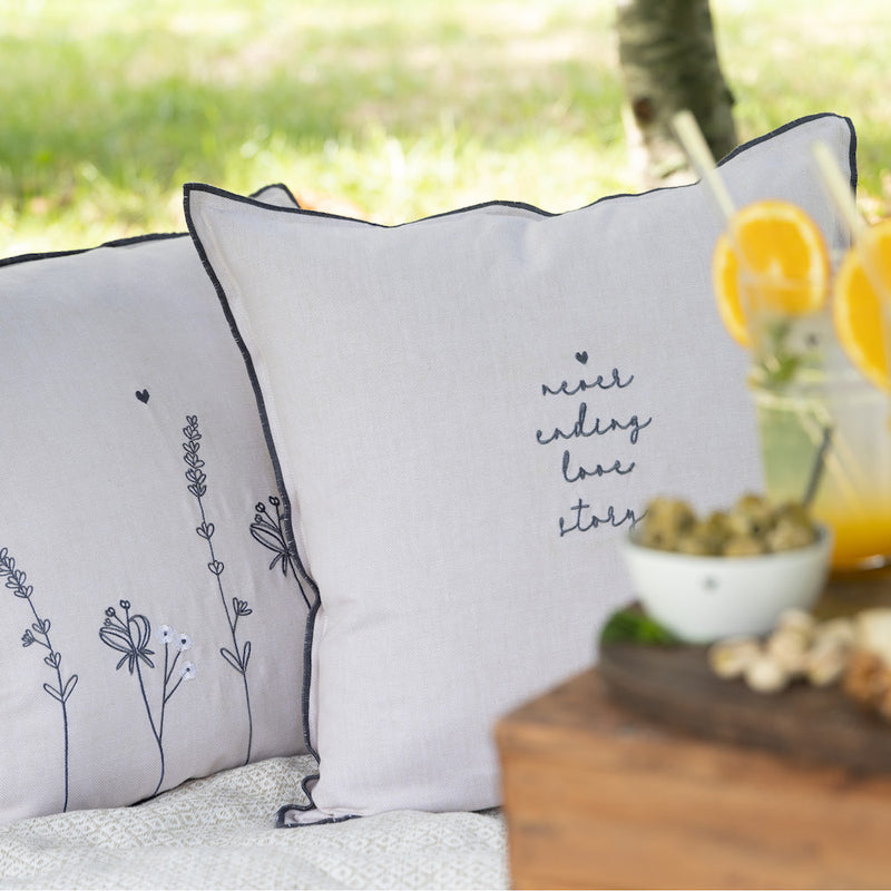 Bastion Collections Kissen Never ending 50 x 50 cm Naturfarben