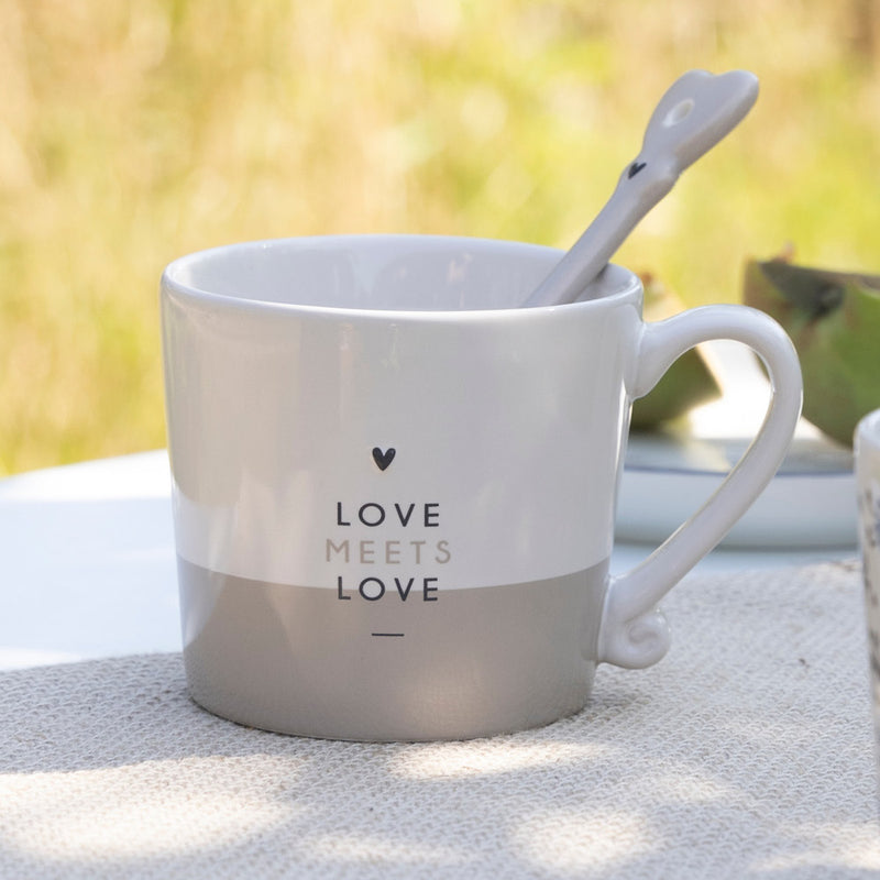 Bastion Collections Tasse Love meets love Schwarz