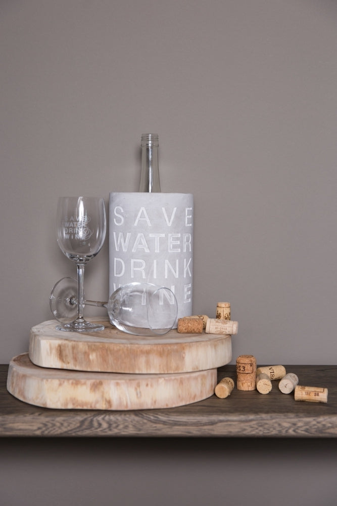 Räder PET Vino Weinkühler Save Water Drink Wine Beton