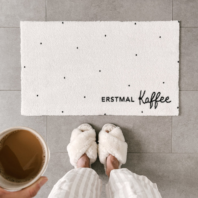Eulenschnitt Fußmatte Erstmal Kaffee weiß