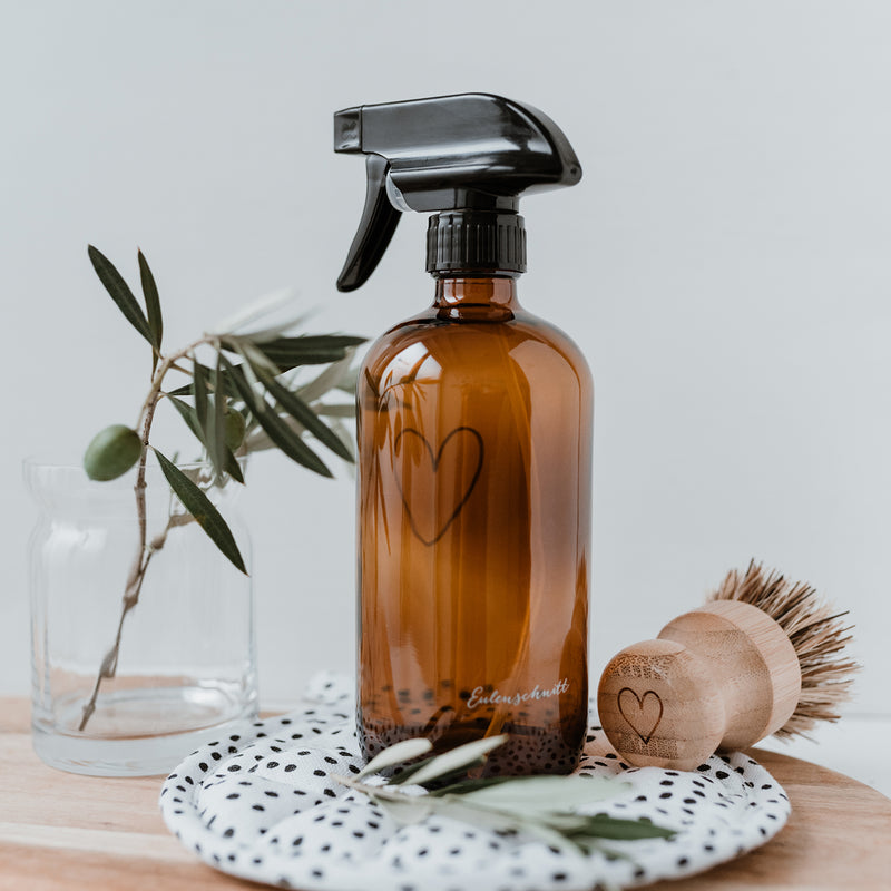 Eulenschnitt Sprühflasche aus braunem Glas Heart